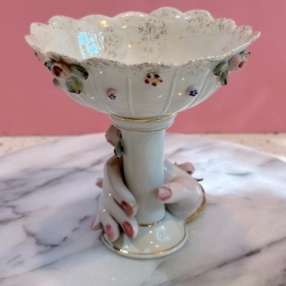 VTG Bone China Porcelain Flowers Compote Bowl Stand with Antique Ladies Hand - Picture 6 of 9